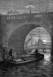 Waterloo-Brücke bei Nacht